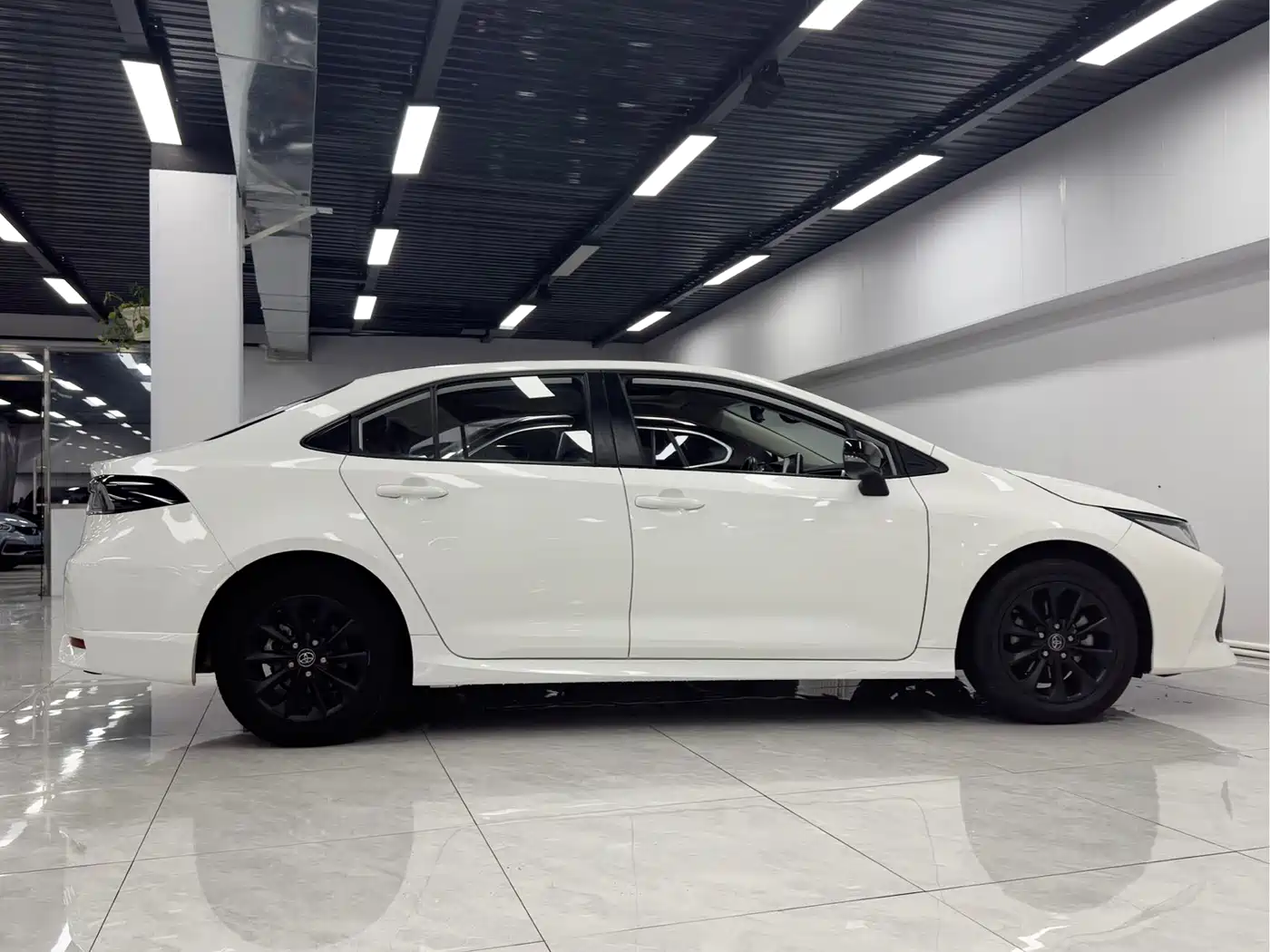 Toyota Corolla 2021 TNGA 1.5L CVT GR SPORT Edition фото 6