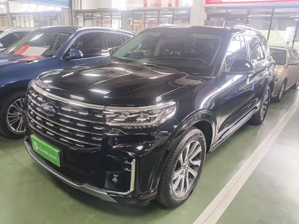 Фото 1 - Ford Explorer