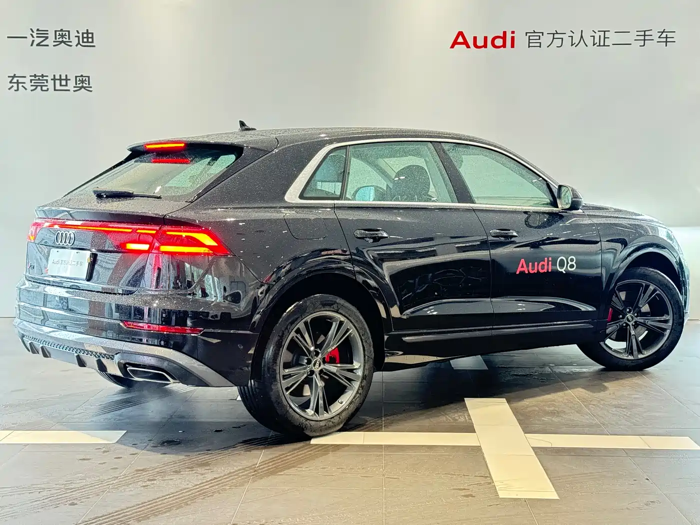 Audi Q8 2024 55 TFSI Luxury Sport фото 5