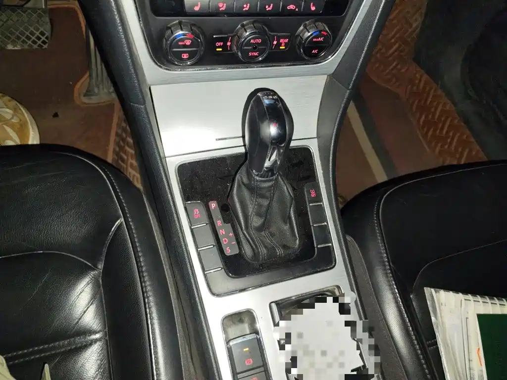 Photo 10 - Volkswagen Passat