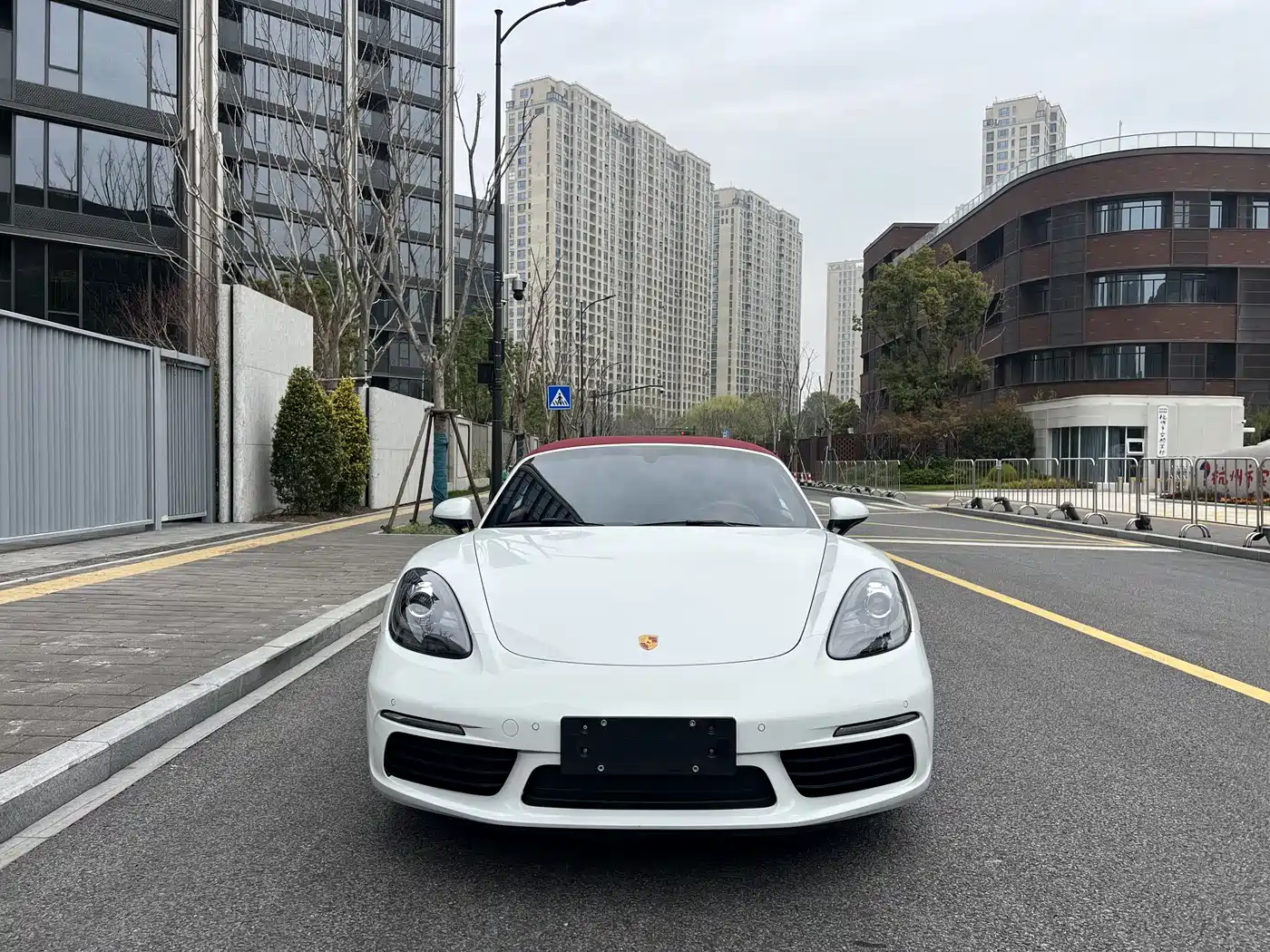 PORSCHE 718