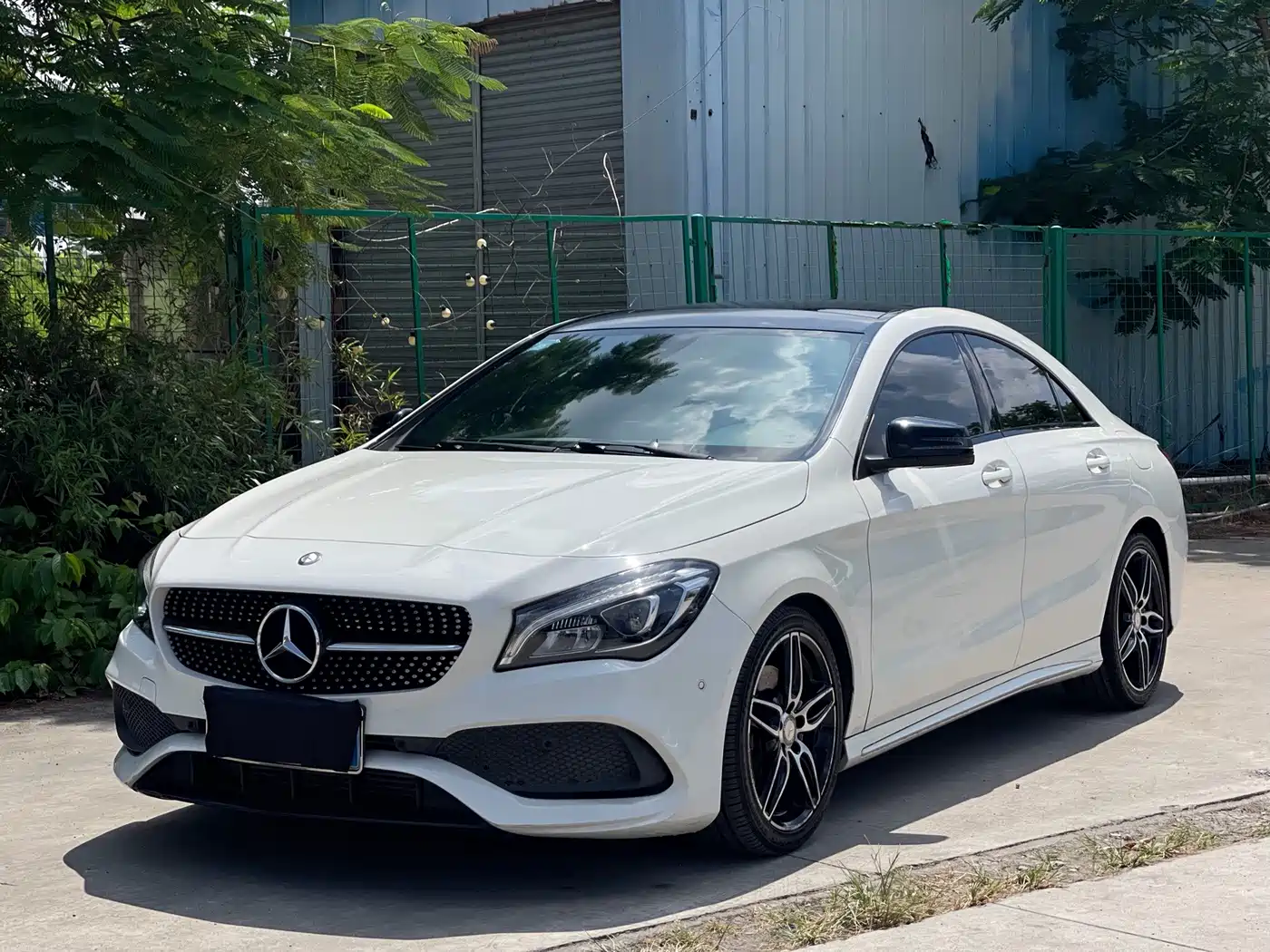 Mercedes-Benz CLA (Import) 2017 2016 CLA 220 4MATIC