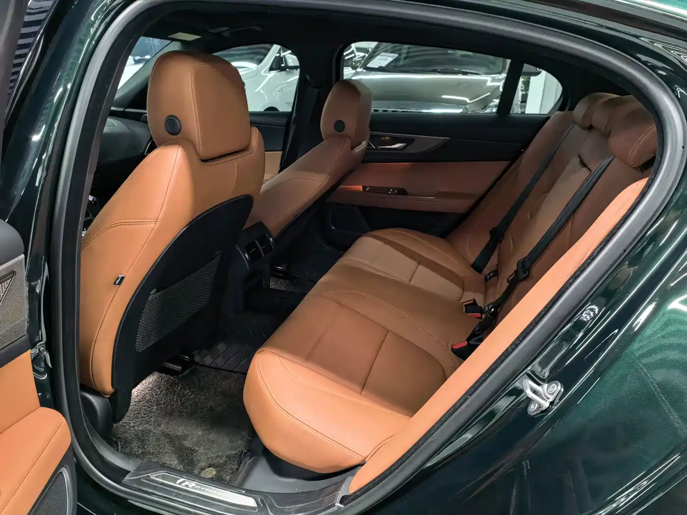 Jaguar XEL 2024 Model 2.0T 250PS R-DYNAMIC S Progressive Sport Edition фото 12