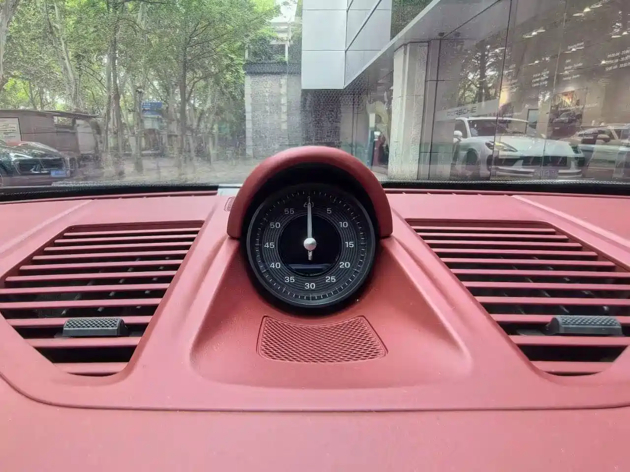 Porsche 911 2023 Carrera 3.0T фото 14