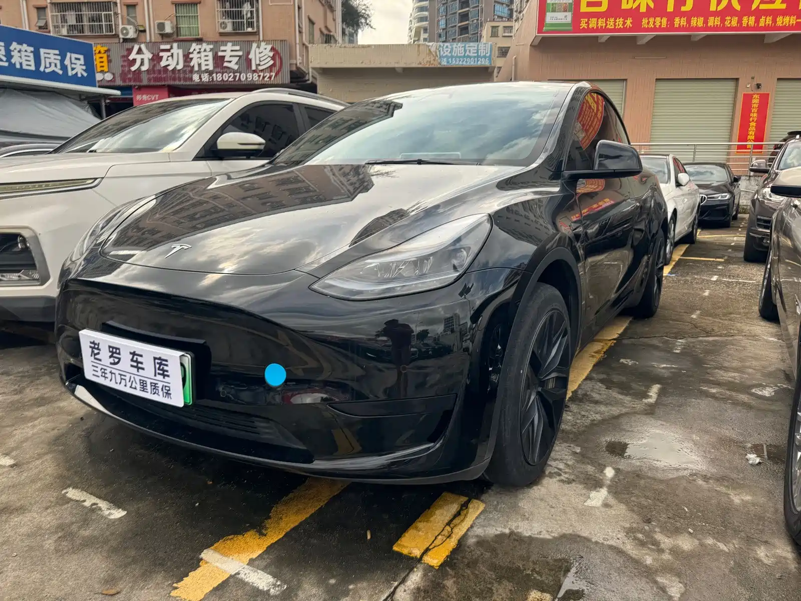 Фото 1 - Tesla Model Y