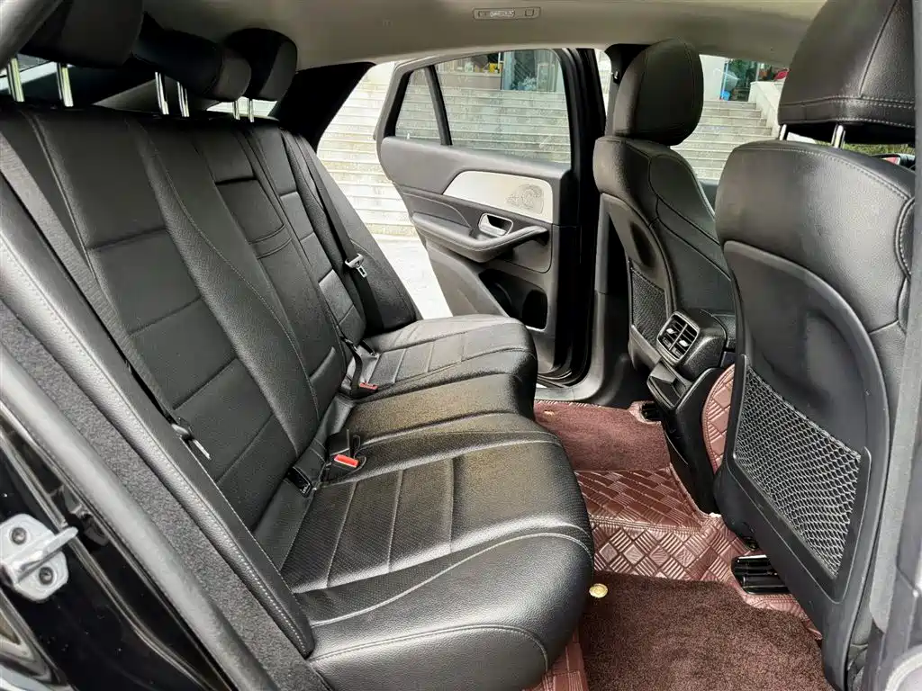 Mercedes-Benz GLE Coupe 2020 GLE 350 4MATIC Coupe SUV Fashion фото 13