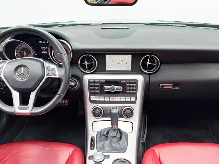 Mercedes-Benz SLK-Class 2011 SLK 200 Fashion фото 9