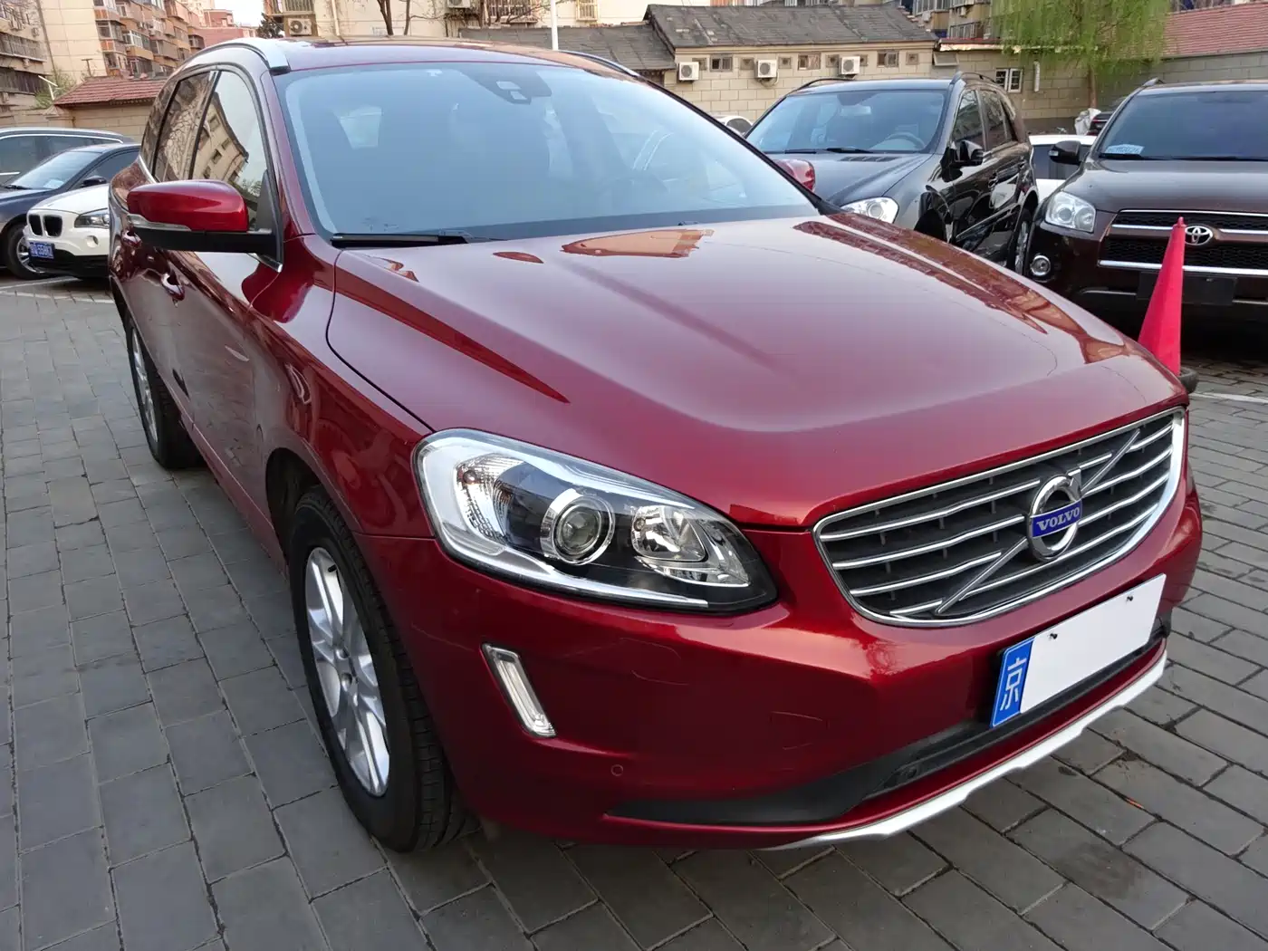 VOLVO XC60