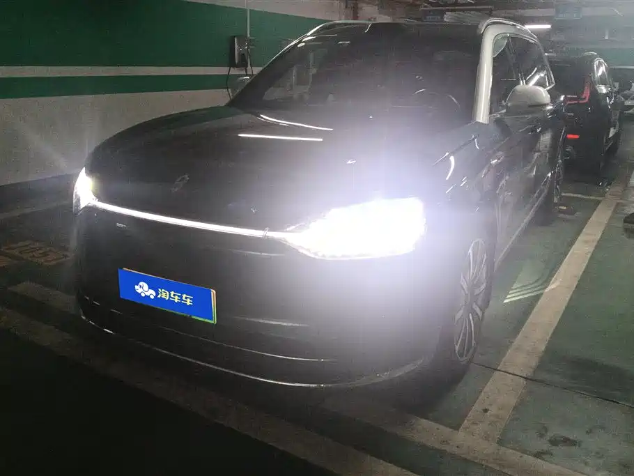 AITO Wenjie AITO M9 2024 Range Extender Max Edition 42kWh 6-seater