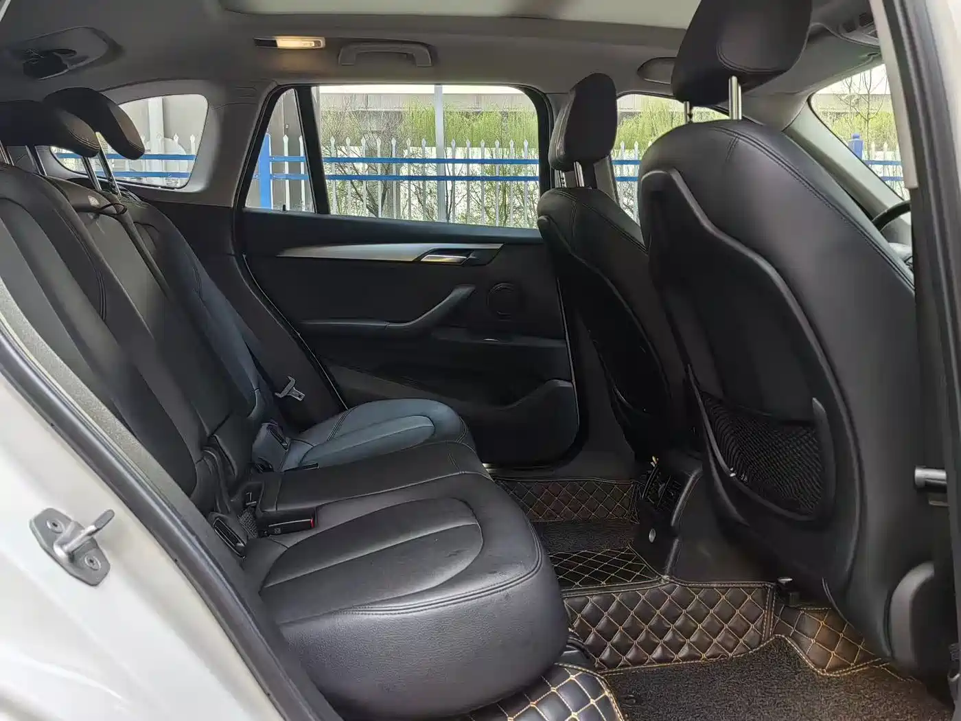BMW X1 2016 sDrive18Li Premium Model фото 7