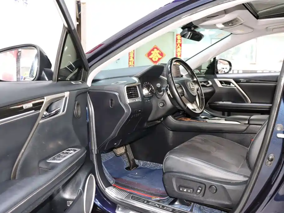 LEXUS RX