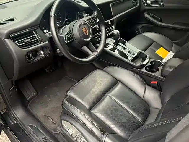 Porsche Macan 2023 Macan 2.0T — фото 5