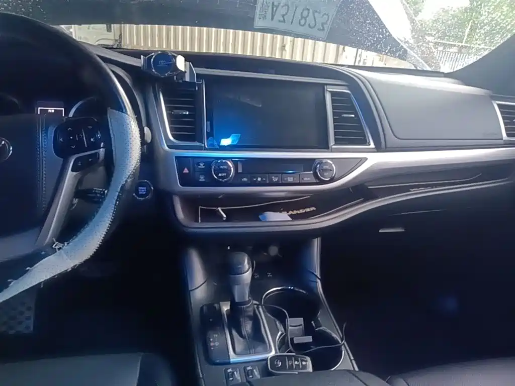 Toyota Highlander 2018 2.0T 4WD Premium 7-seater (China V) фото 9