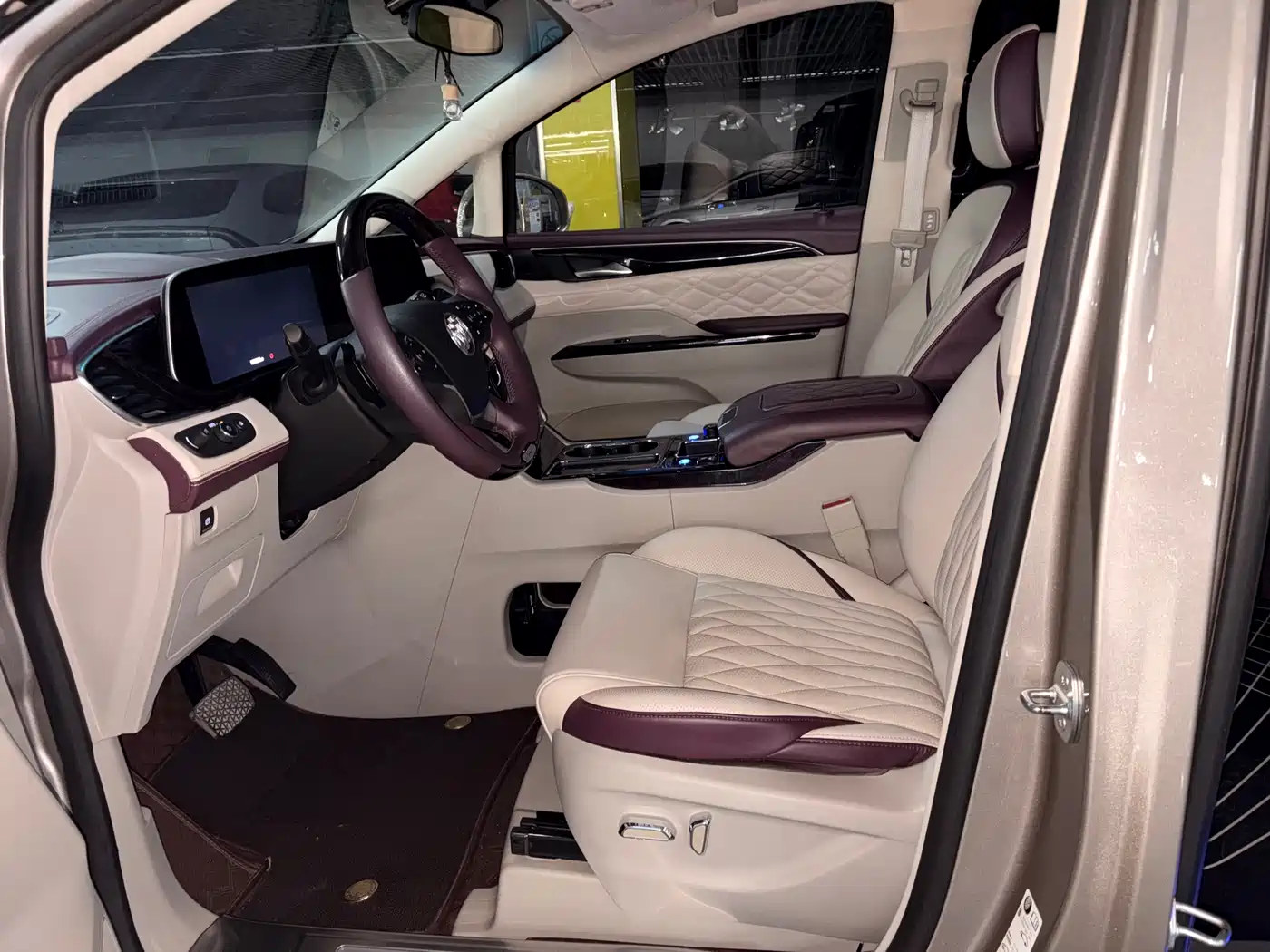 Buick GL8 2022 ES Landmark 653T Comfort фото 9