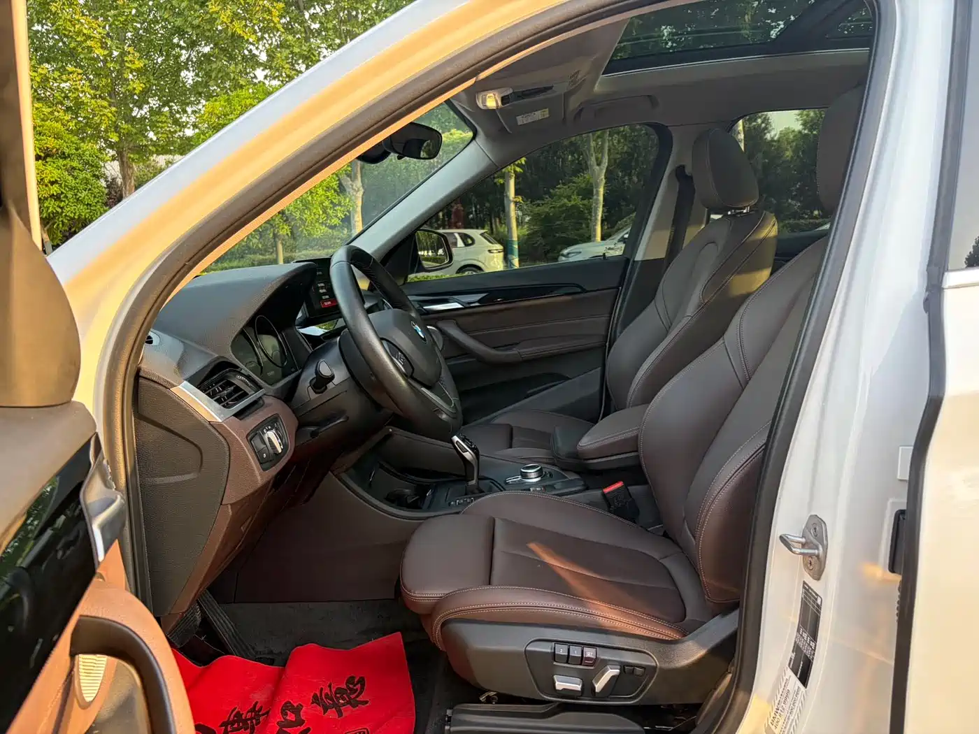 BMW X1 2022 sDrive20Li Fashion фото 8
