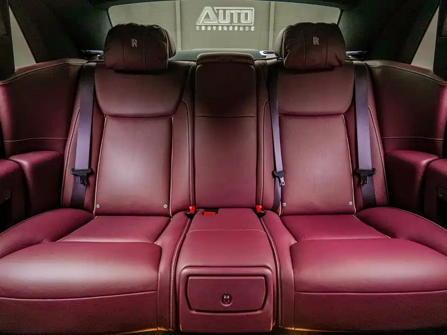Rolls-Royce Ghost 2018 6.6T Standard Wheelbase фото 14