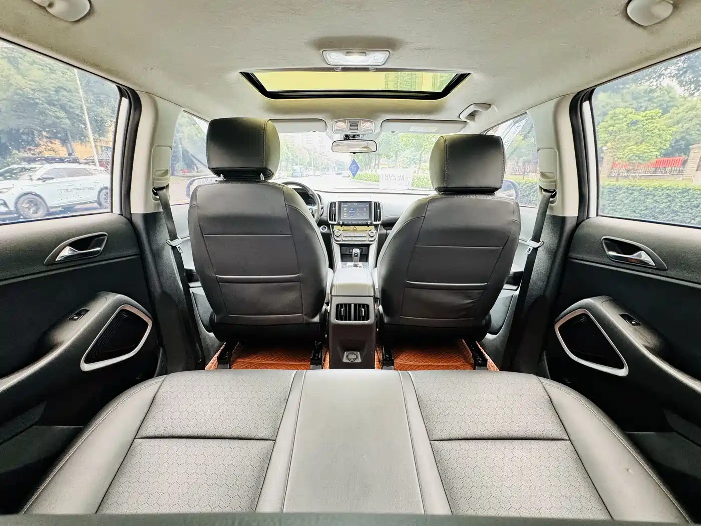 Hyundai Beijing Hyundai ix35 2018 2.0L Automatic 2WD Zhiyong·Enjoyment Edition фото 11
