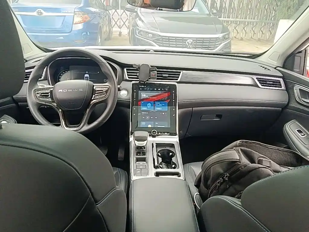 Roewe RX5 2025 2025 PLUS 330TGI Auto Trend-Setting Smart Edition