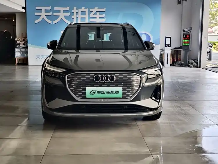 Audi Q4 e-tron 2024 40 e-tron Creation Edition фото 2