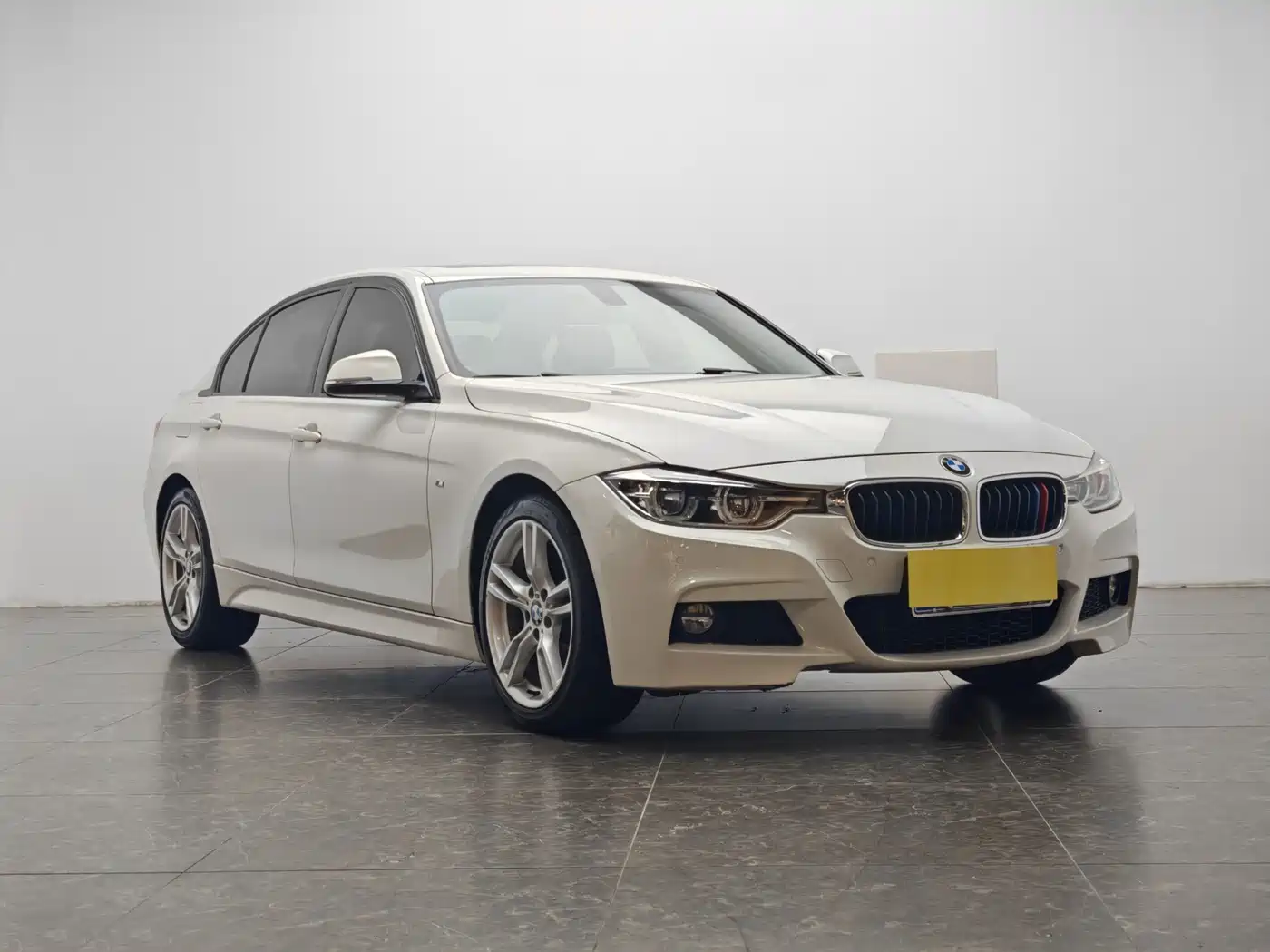 BMW 3 Series 2019 320Li M Luxury Package фото 2