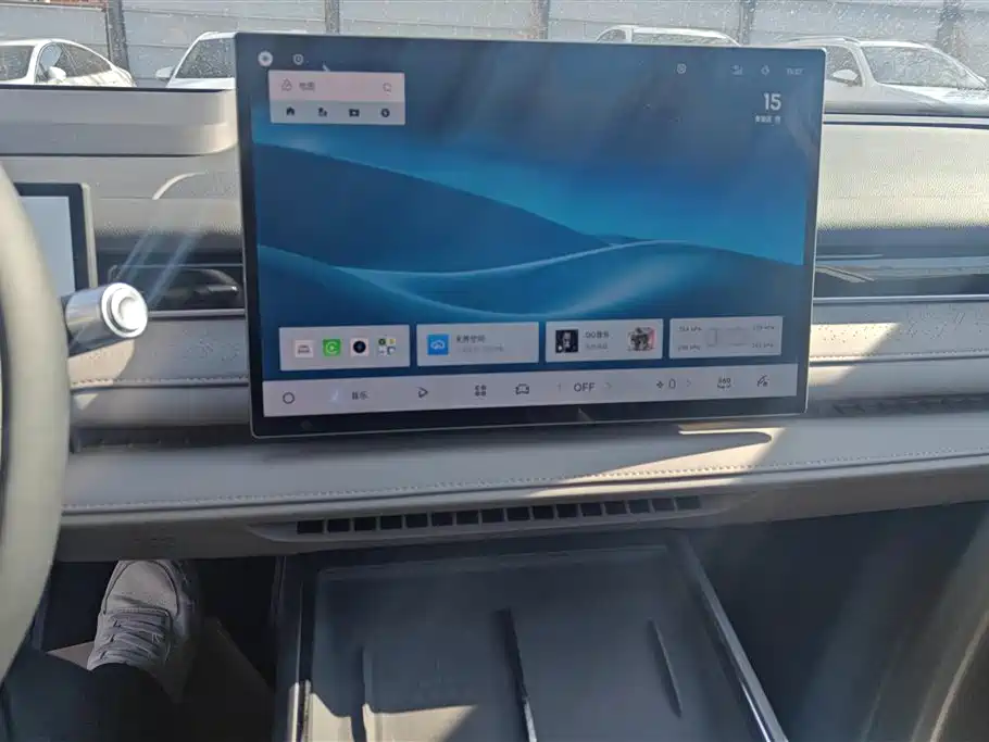 GEELY GALAXY GALAXY SPARKLE 8