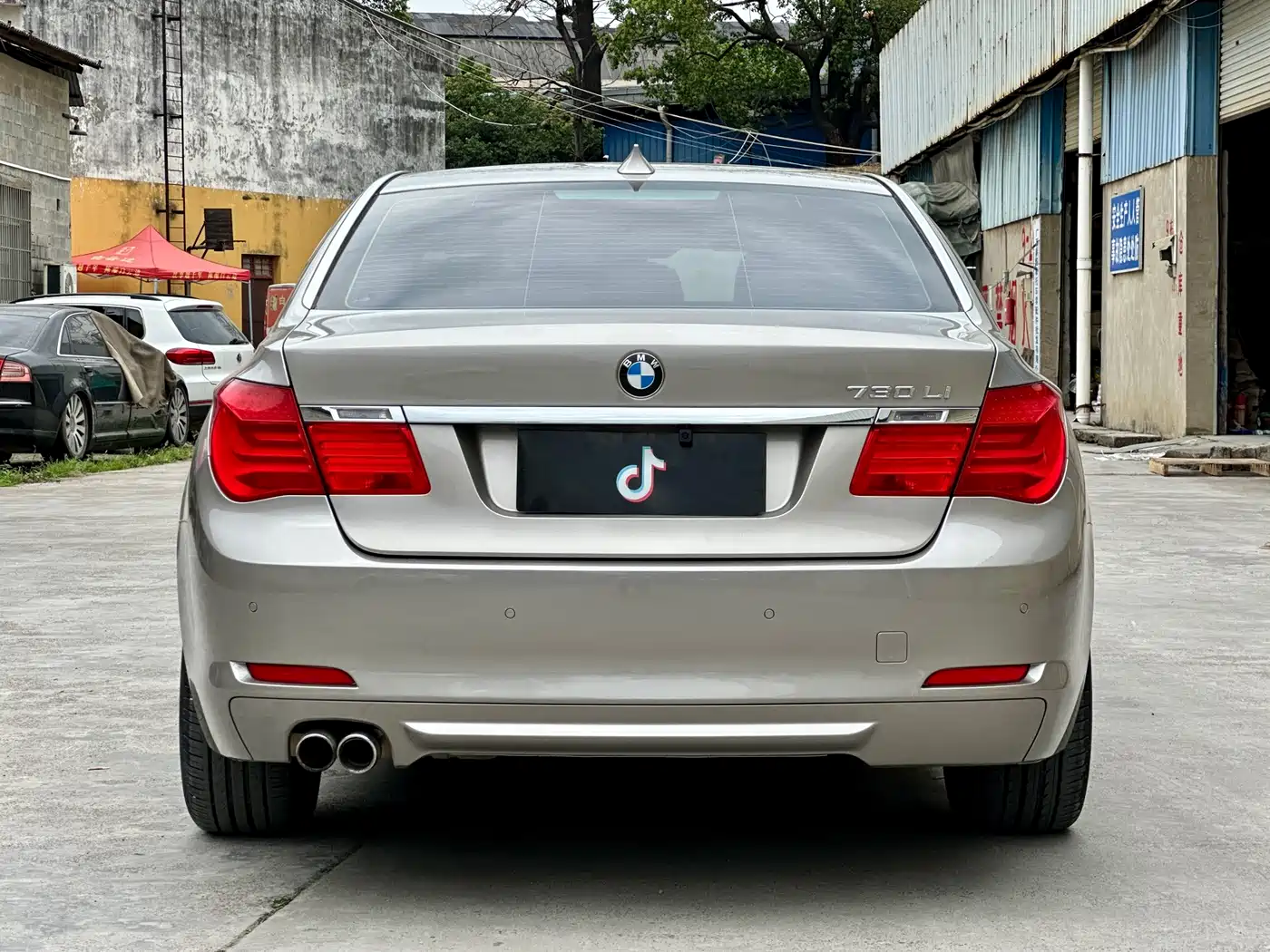 BMW 7 Series 2011 730Li Elegance фото 5