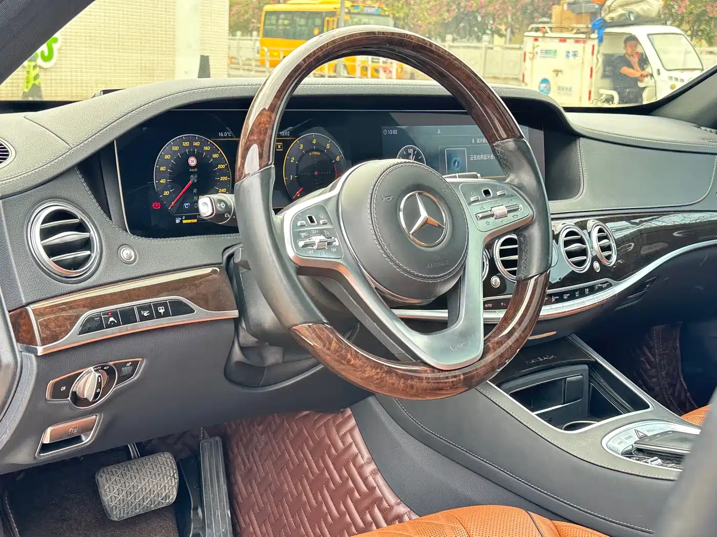 Mercedes-Benz Maybach S-Class 2020 S 450 4MATIC Collector's Edition фото 13
