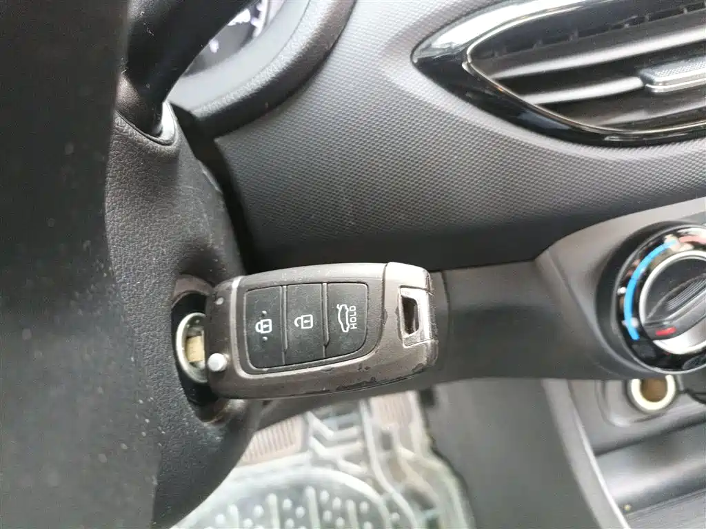Hyundai Elantra 2018 1.6L Auto Joy GL (China V) фото 24