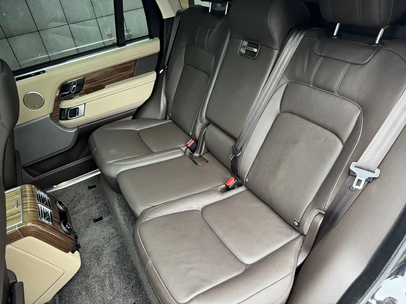 Land Rover Range Rover 2018 3.0 SC V6 Vogue Heritage Extended Edition фото 30