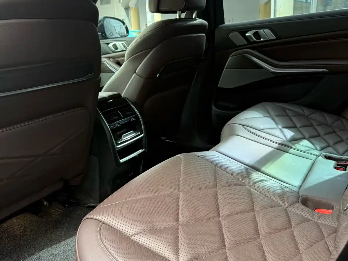 BMW X5 2022 xDrive 40Li Premium M Sport Package фото 8