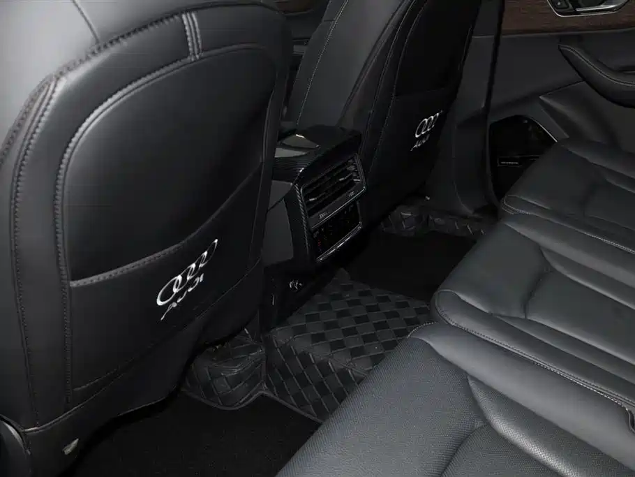 Audi Q7 2025 55 TFSI quattro S line Sport фото 24