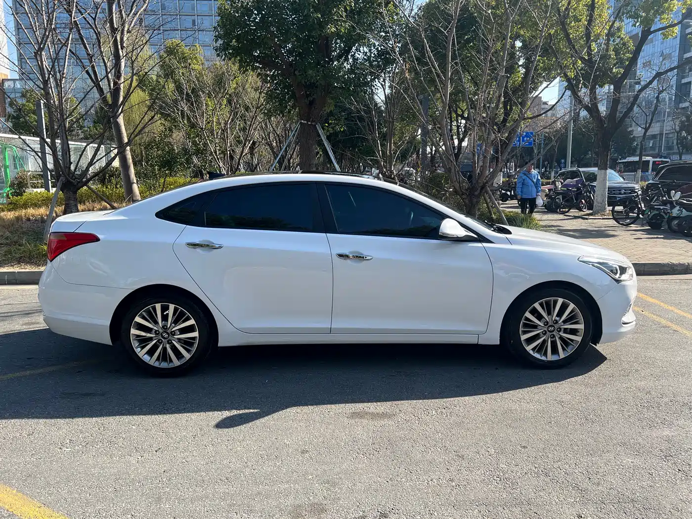 HYUNDAI NAME PICTURE