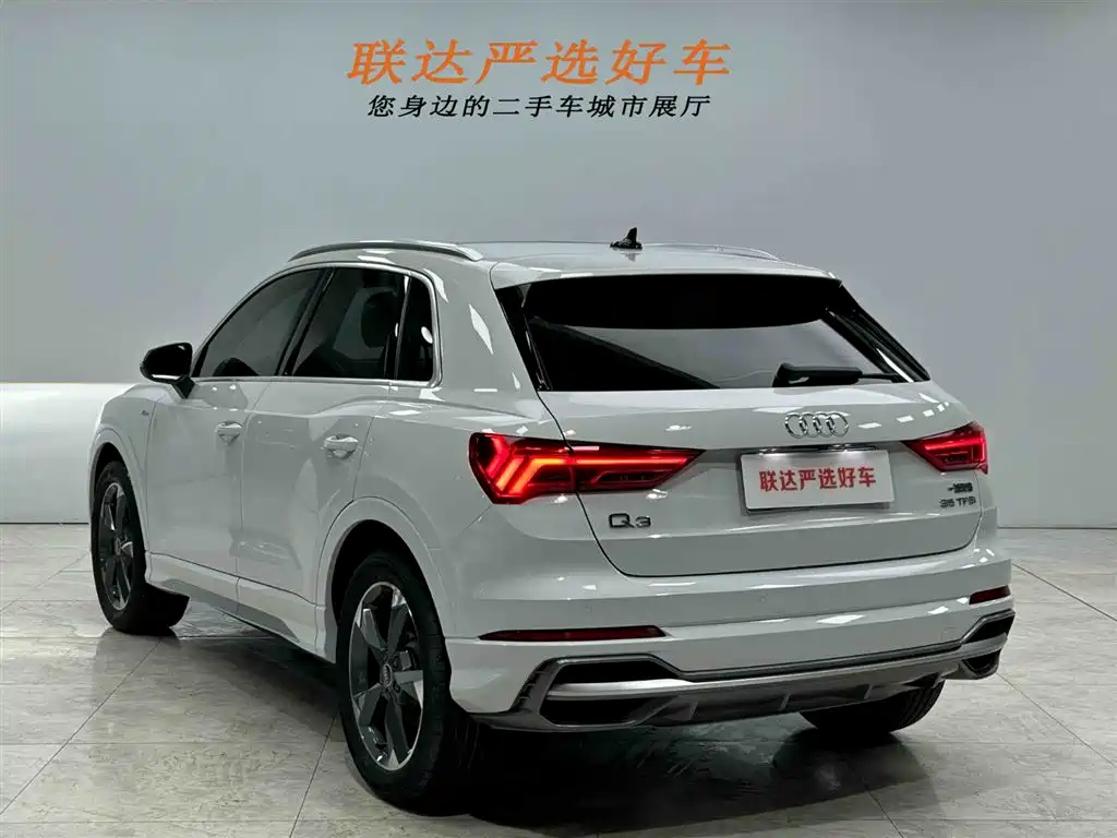 Audi Q3 2022 35 TFSI Fashion Dynamic фото 24