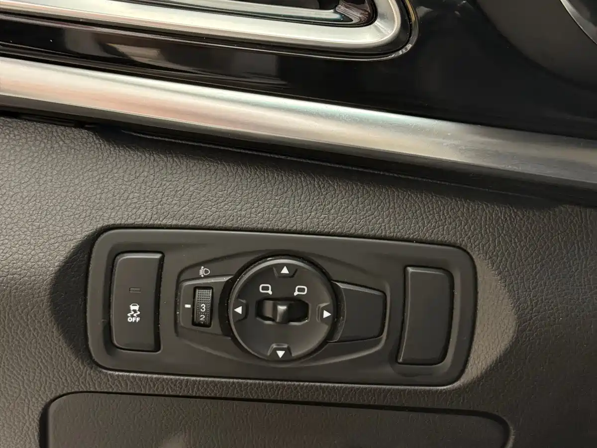 Jetour X90 2019 2019 1.5T Auto Joy 5-seater China V