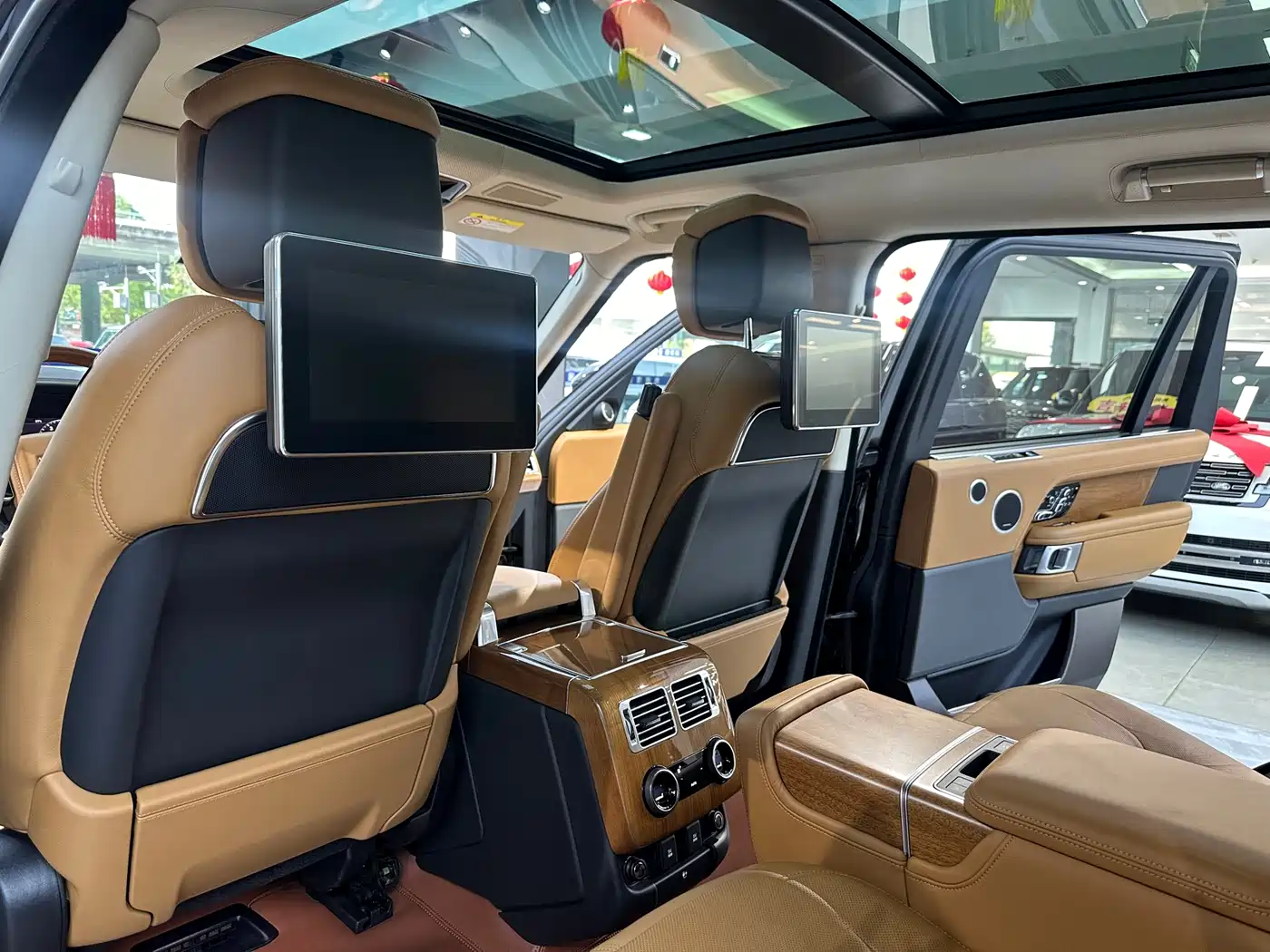 LAND ROVER RANGE ROVER