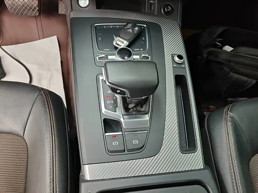 Audi Q5L 2019 2018 45 TFSI Exclusive Fashion China VI