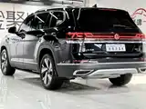 Photo 4 - Volkswagen Teramont