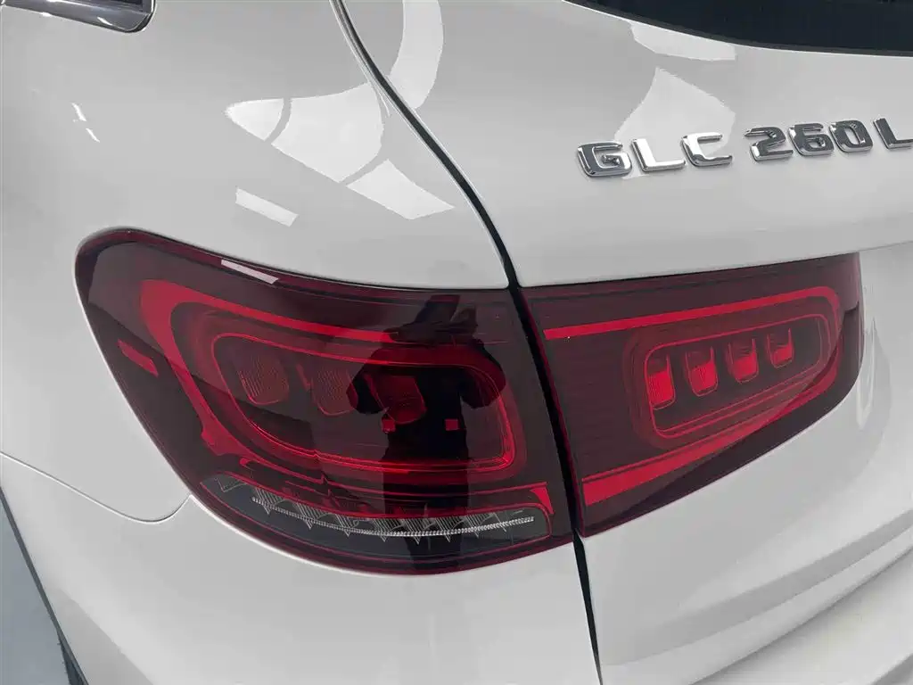 Mercedes-Benz GLC 2020 Facelift GLC 260 L 4MATIC Dynamic фото 12