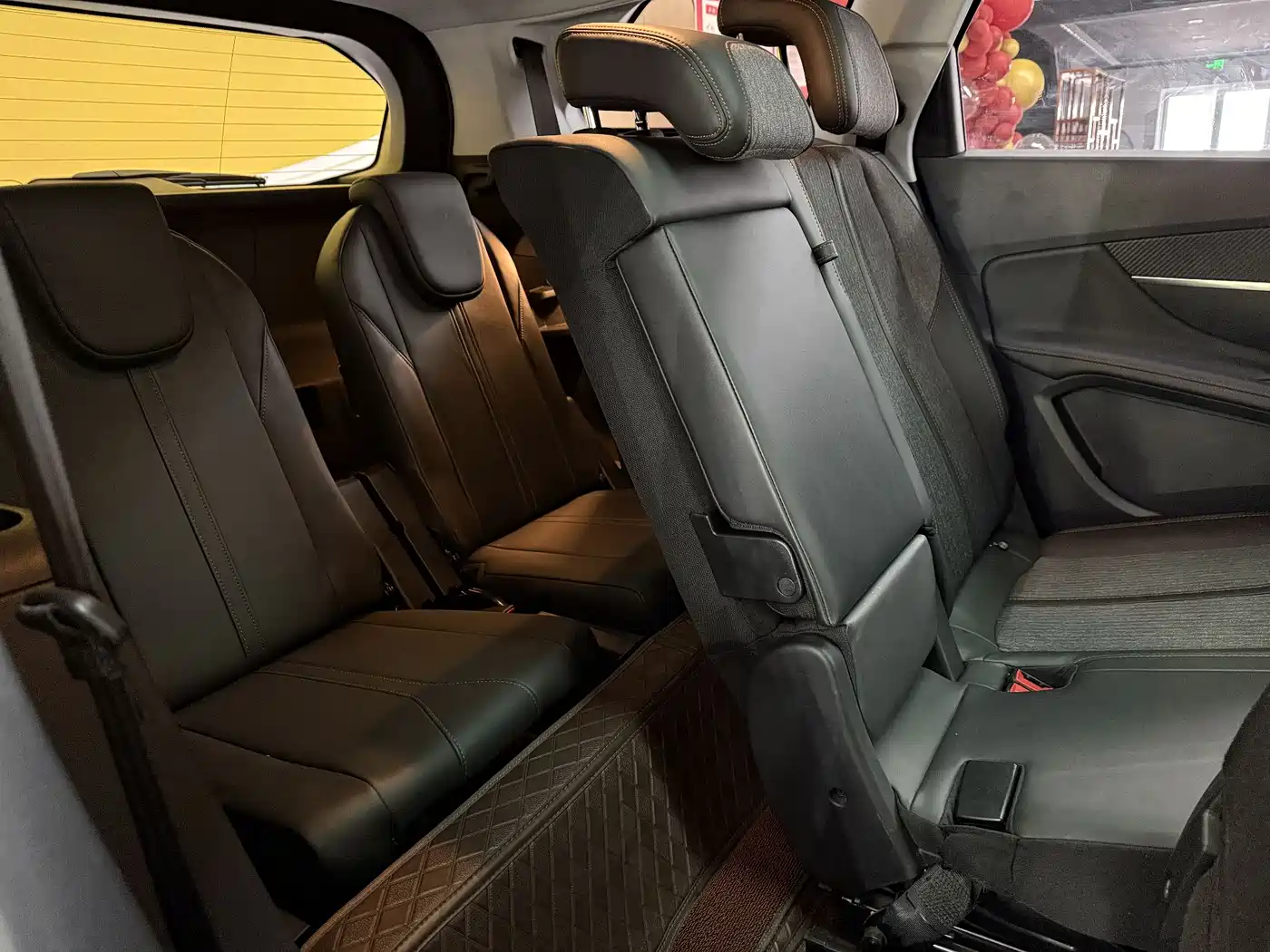 Peugeot 5008 2017 380THP 7-seat Elite Edition фото 11