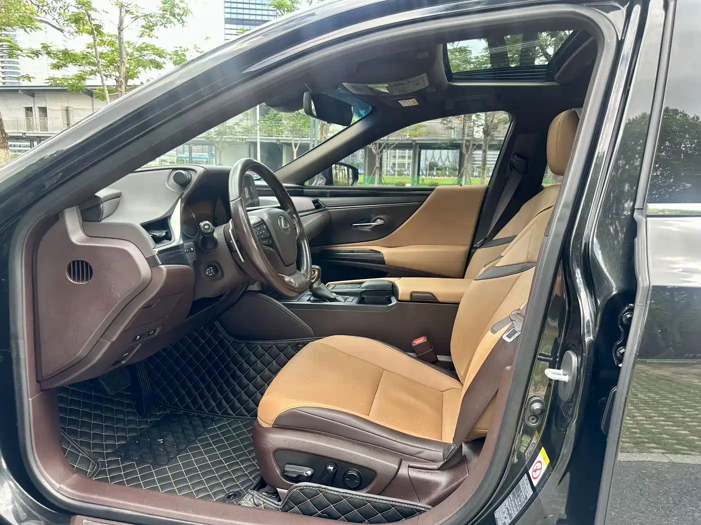Lexus ES 2018 260 Excellence Edition China VI фото 8