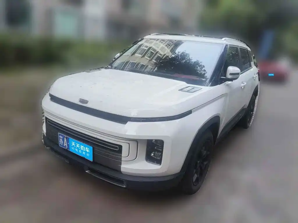 Фото 1 - Geely ICON