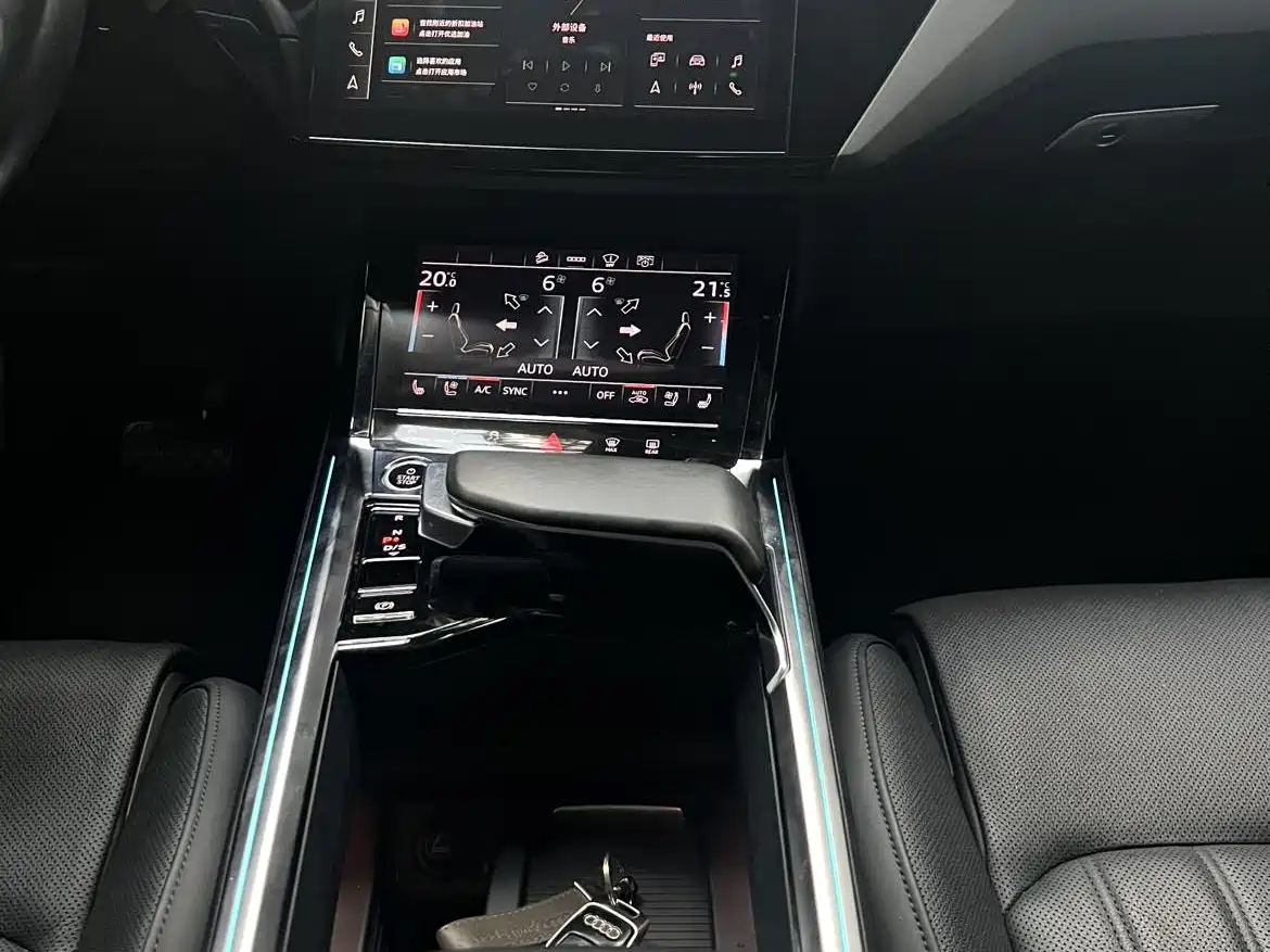 Audi e-tron (Import) 2021 2021 Sportback 55 quattro Selection