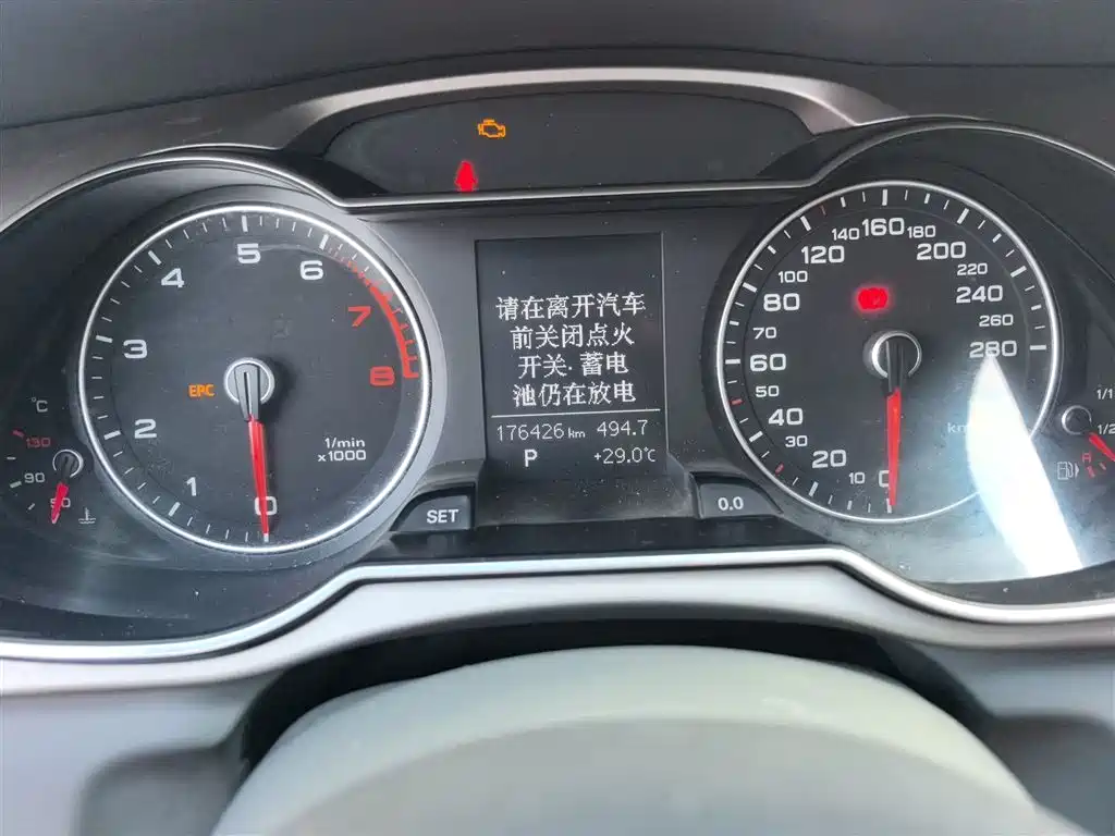 Audi A4L 2015 35 TFSI Auto Comfort фото 8