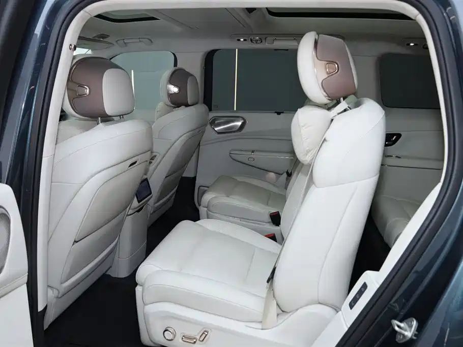 Lynk & Co 900 2025 2.0T Ultra фото 23