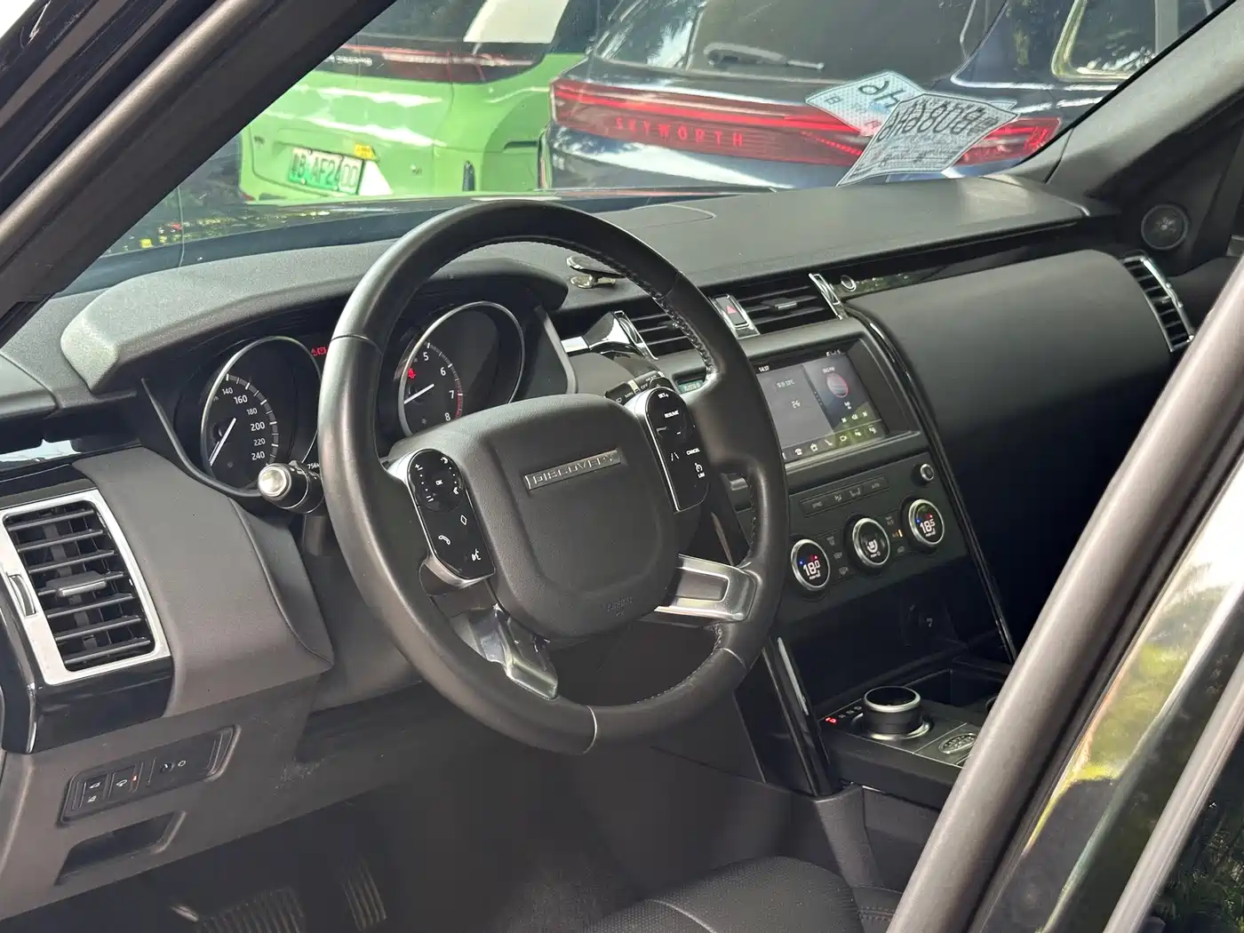 Фото 5 - Land Rover Discovery