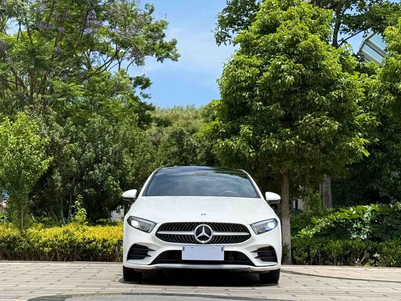 Mercedes-Benz A-Class 2021 A 200 L Sport Sedan Fashion Edition фото 2