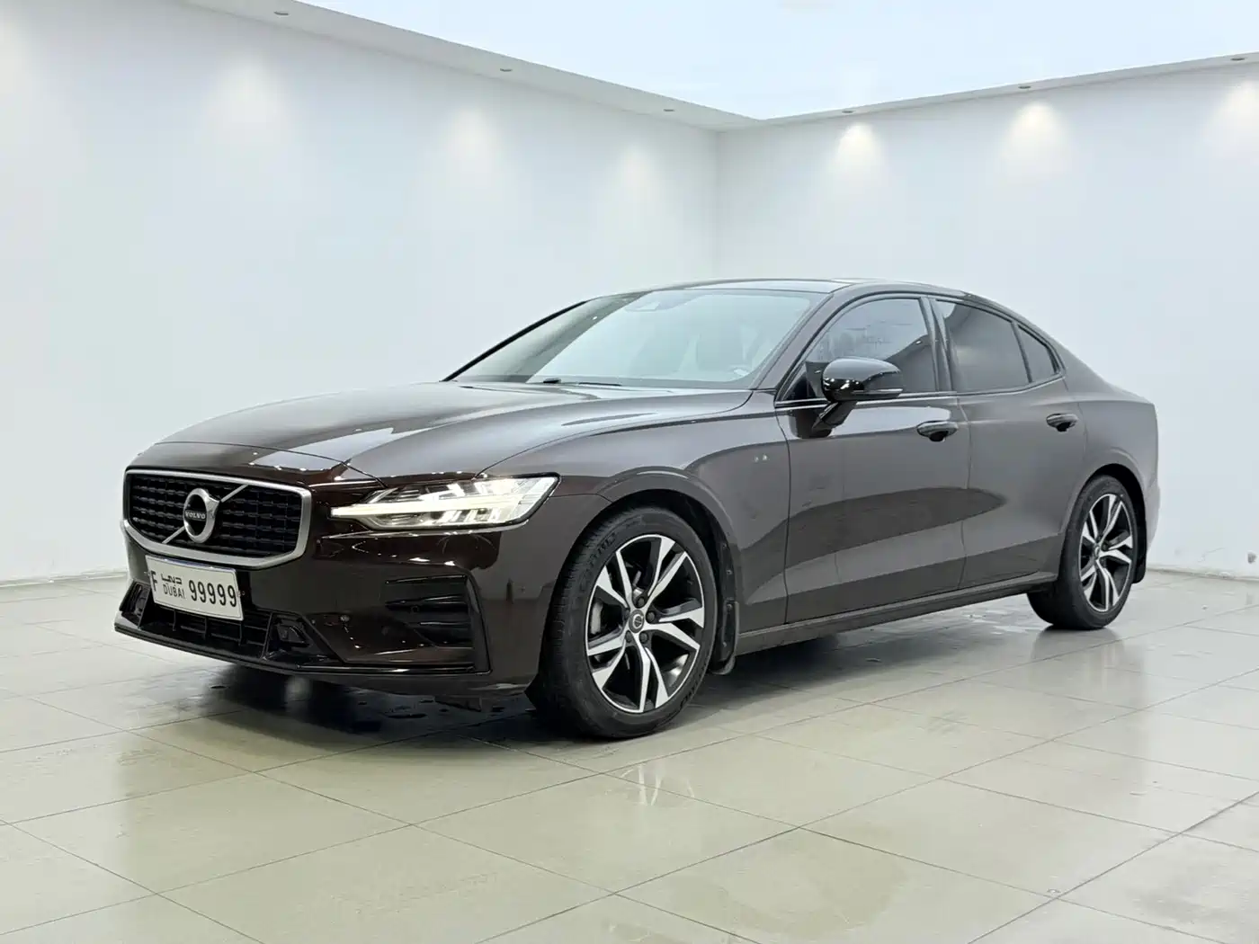 Volvo S60 2020 — пригон из Китая