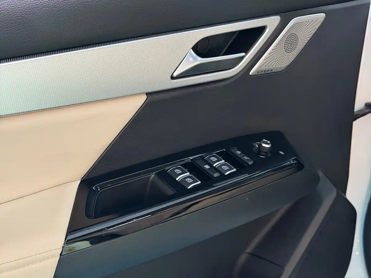 XPeng G3 2019 Smart Enjoyment Edition фото 8