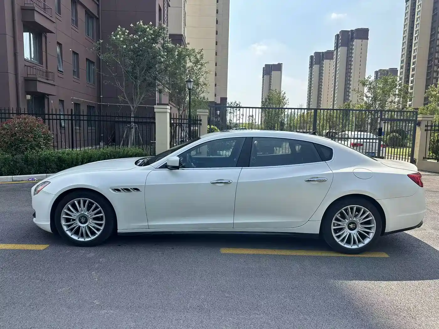 Фото 4 - Maserati Quattroporte