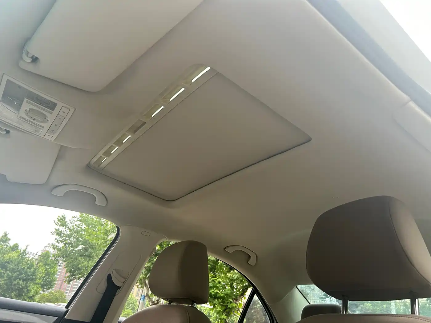 Volkswagen Jetta 2013 1.6L Automatic Comfort фото 11